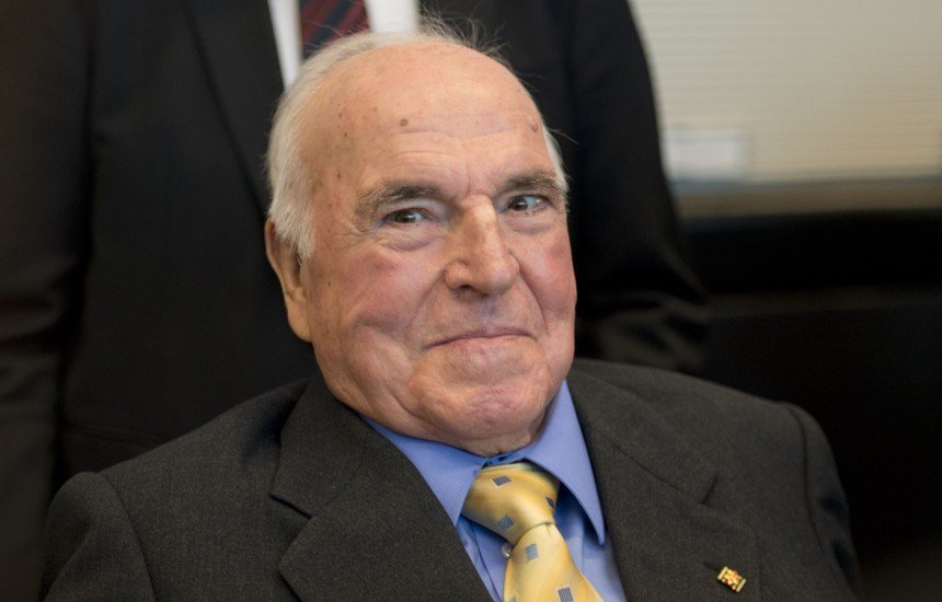  Numeroase personalităţi i-au adus un ultim omagiu fostului cancelar german Helmut Kohl
