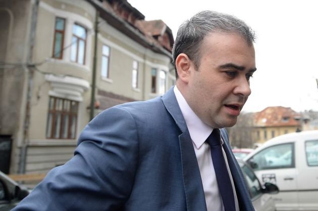  Darius Valcov, plasat sub control judiciar si are interdictie de a parasi tara