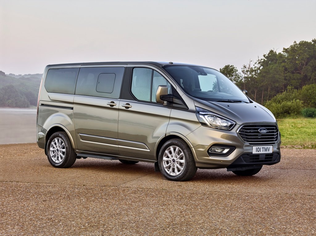  Noul Ford Tourneo Custom oferă locurile perfecte pentru business sau relaxare