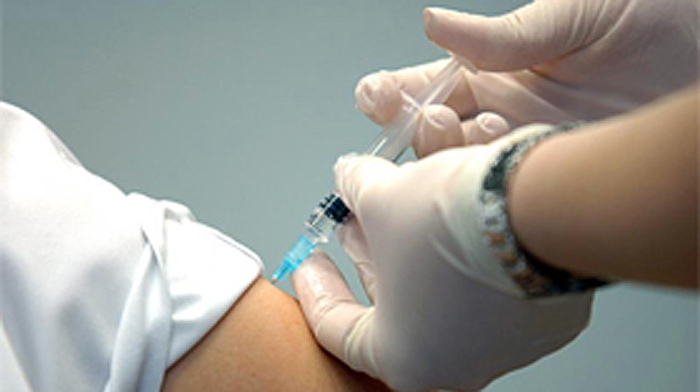  Ministerul i-a scăpat pe copiii de 14 ani de vaccinul diftero-tetanic