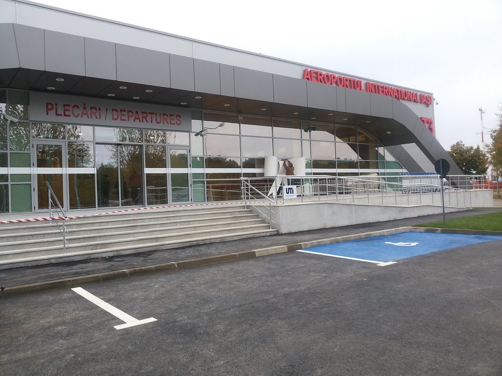  Consilierii judeţeni PNL critică dur modul cum au fost aleşi membrii CA de la Aeroport