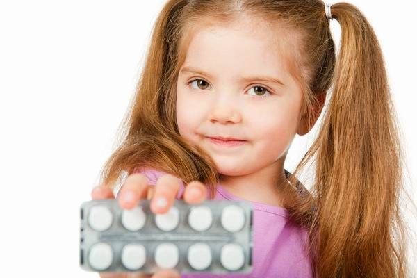  ATENŢIE PĂRINŢI: În cazul virozelor la copii, nu trebuie depăşită doza de paracetamol!