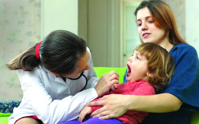  Val de viroze peste Iaşi: sute de copii ajung zilnic la spital. Ce explicaţii au medicii?