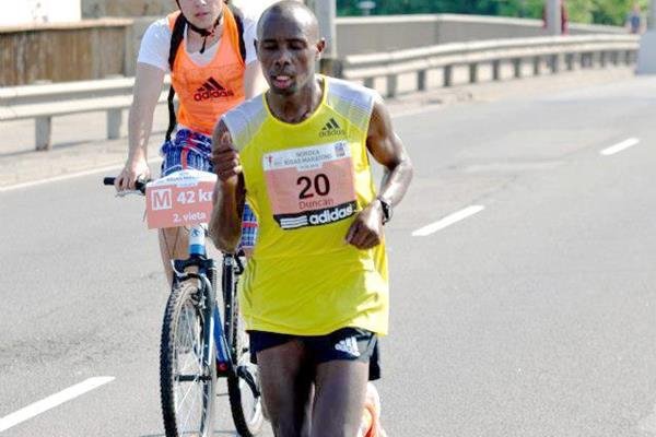  Kenyanul Duncan Cheruiyot Koech a câştigat maratonul de la Bucureşti