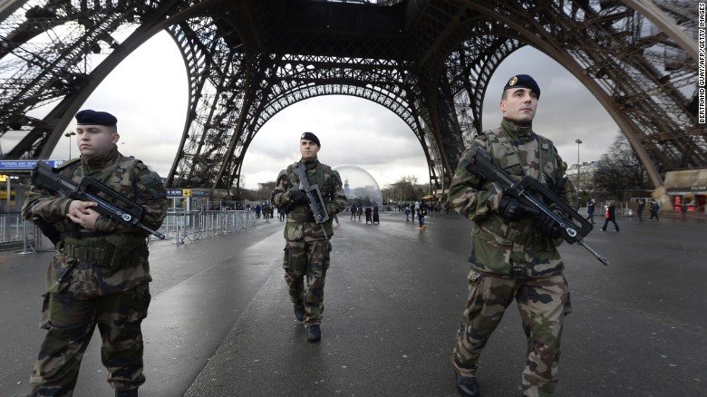  Starea de urgență se încheie pe 1 noiembrie în Franța, la doi ani după atacurile teroriste