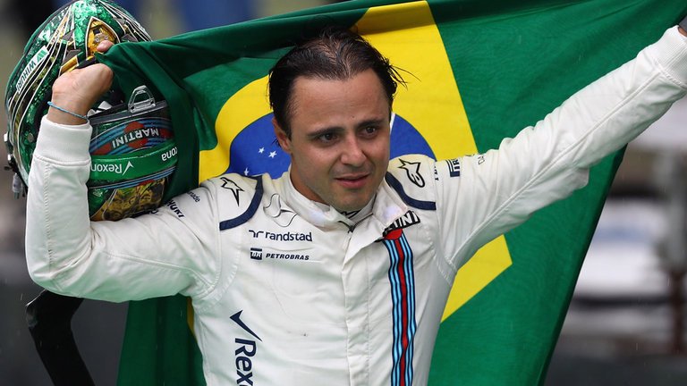  Pilotul de formula 1 Felipe Massa anunţă că se retrage la finalul sezonului