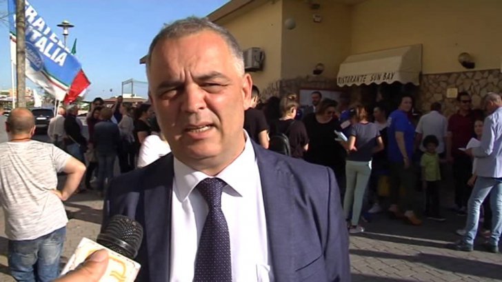  Cuvinte grele aruncate de un politician italian din cauza țiganilor care ne fac de râs