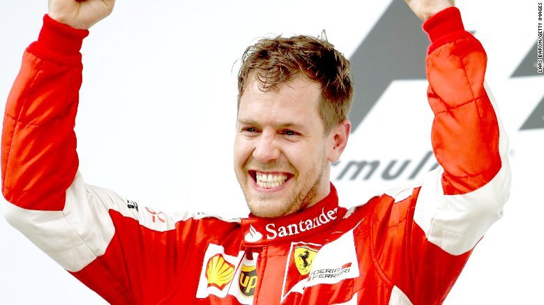  Vettel răzbună scuderia