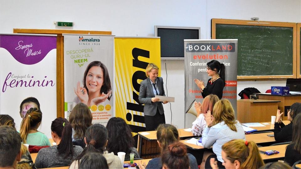  Azi debutează BookLand la Iași. Vor vorbi 15 specialişti din diverse domenii