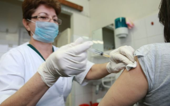  Ministerul Sănătăţii anunţă că a început livrarea celor un milion de doze de vaccin gripal în teritoriu