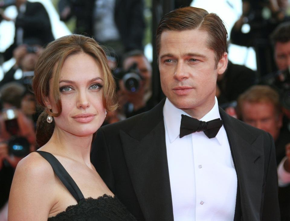  Angelina Jolie şi Brad Pitt îşi vor petrece Crăciunul împreună! Se împacă de dragul copiilor