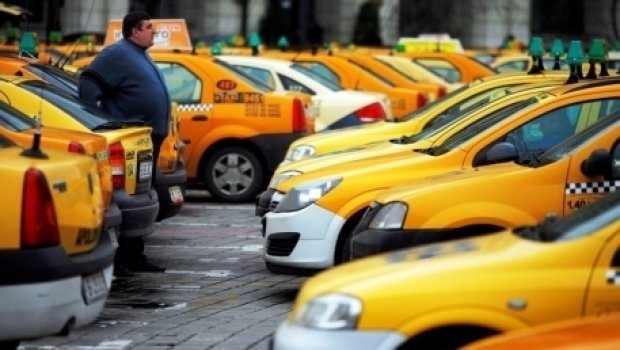  500 de taximetriştii vor ocupa mâine centrul Iașului. Protest din cauza Uber
