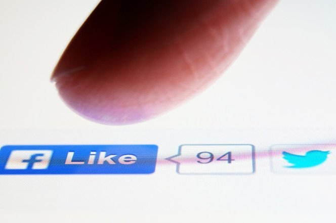  Facebook sancționează engagement bait