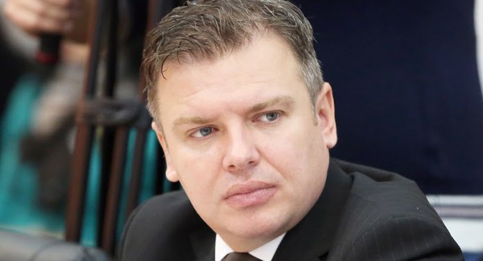  Deputatul PSD de Iaşi Silviu Macovei îşi retrage semnătura de pe proiectul lui Rădulescu