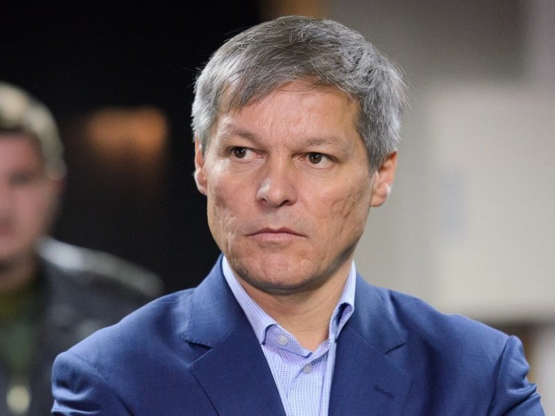  Ce a spus Cioloş despre mişcarea preşedintelui de a nominaliza premierul propus de PSD