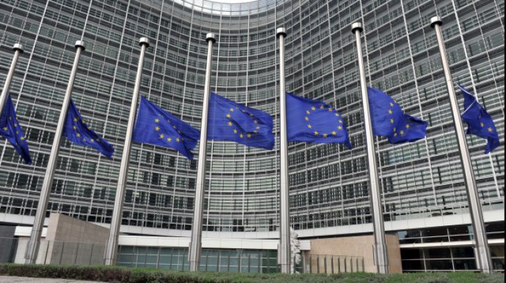  CE nu exclude posibilitatea lansării procedurii de sancţionare a României
