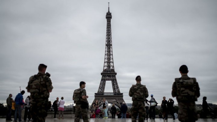  Turnul Eiffel, între ţintele celulei ISIS care a comis atacurile din Spania