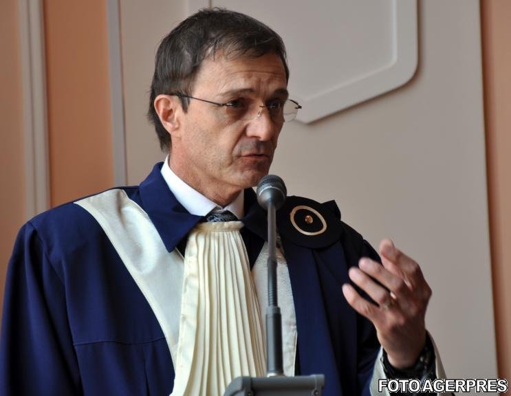  Rectorul UBB Cluj neagă că a semnat scrisoarea de susținere a noului ministru al Educației