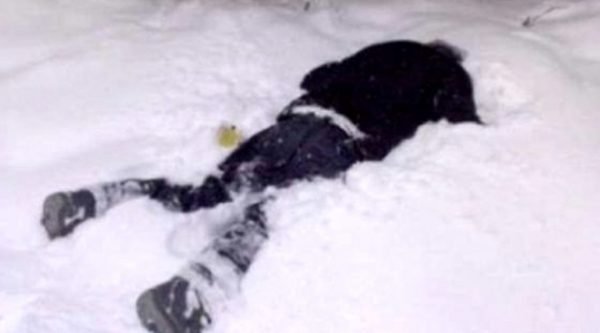  După o ceartă de Valentine’s Day cu iubita, un tânăr a dormit în zăpadă