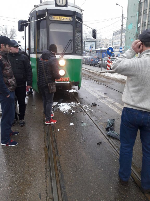  279417_182610_stiri_tramvai-accident-Iasi1