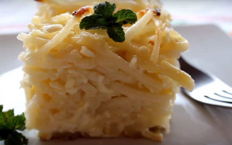  Macaroane cu brânză  la cuptor (VIDEO)
