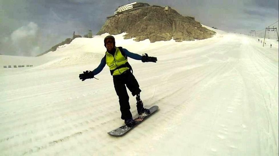  Un român la Jocurile Paralimpice de iarnă. Mihăiţă Papară în competiţia de snowboard