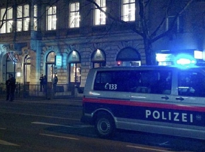  Atac cu cuţitul în Viena! Mai multe persoane sunt rănite, trei fiind în stare gravă