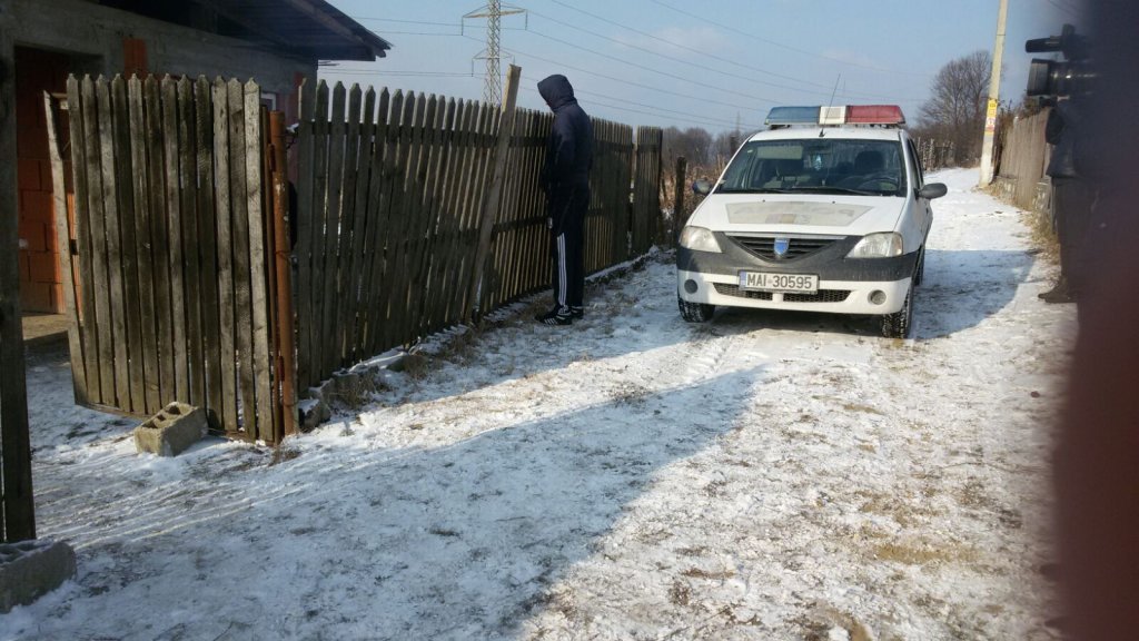  Un ieşean a fost găsit spânzurat în Dorobanţi. Poliţia face cercetări