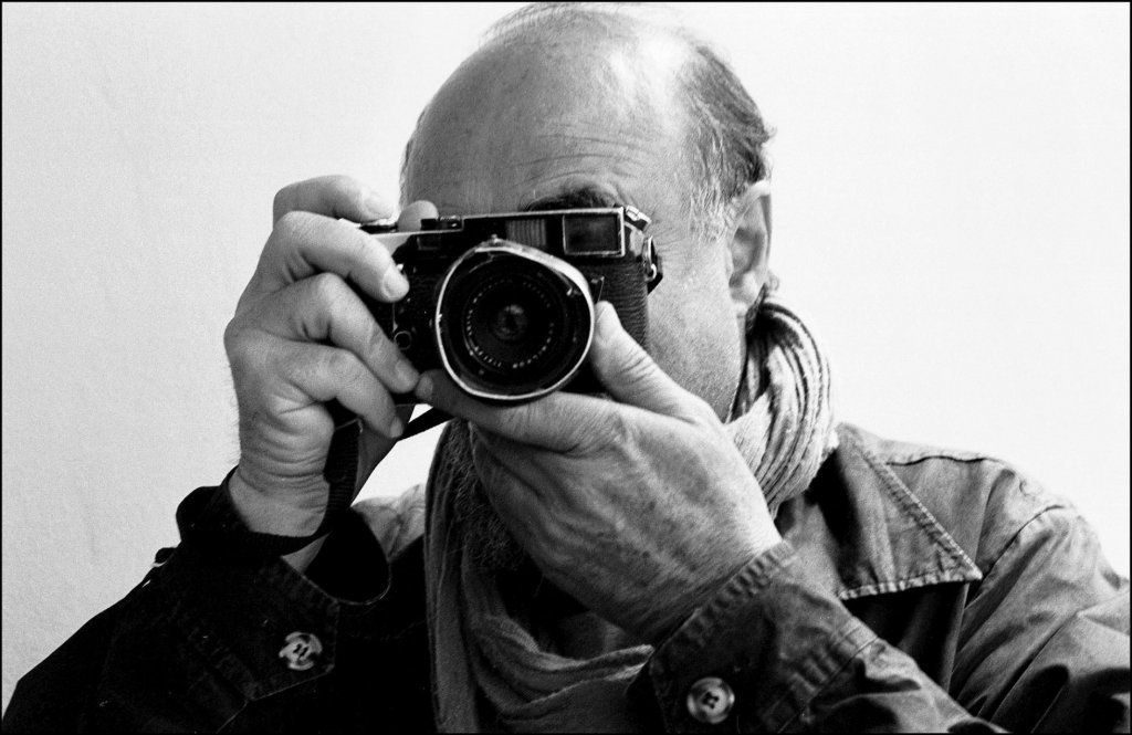  Celebrul fotograful de origine iraniană Abbas a murit la vârsta de 74 de ani