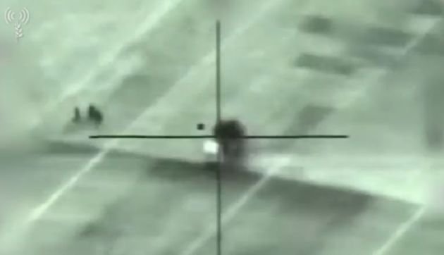  (VIDEO) Momentul în care o rachetă israeliană loveşte o baterie siriană