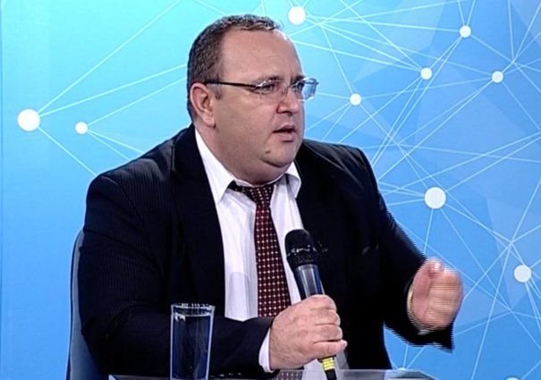  Consultantul Adrian Benţa „predă” noutăţile fiscale la Camera de Comerţ