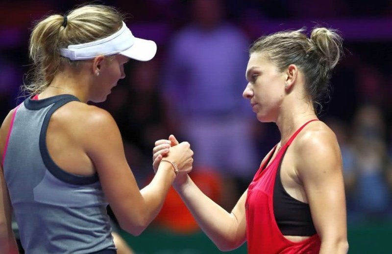  Wozniacki, eliminată la Roma; Halep rămâne numărul 1 mondial dacă trece de Garcia