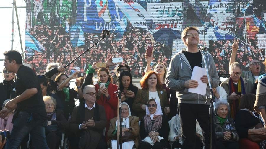  Mii de persoane au protestat la Buenos Aires faţă de negocierile cu FMI
