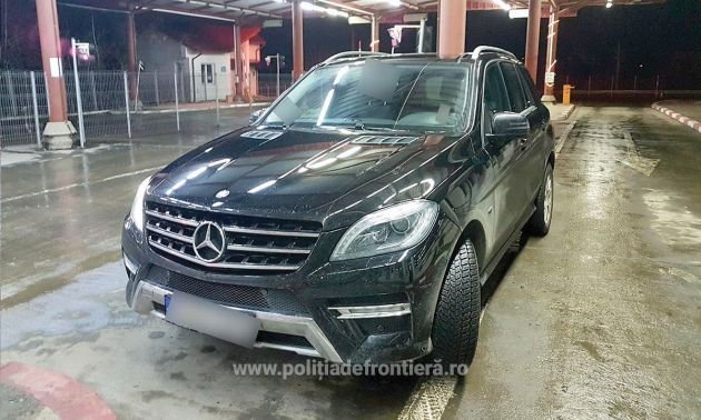  Mercedes de lux furat din Germania, interceptat la Iaşi