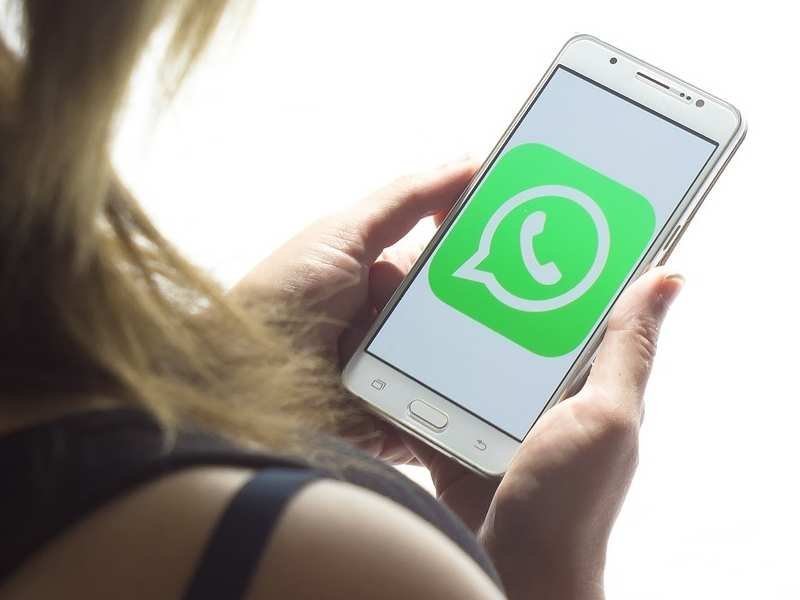  Lovitură pentru sute de corporatişti din Iaşi. Compania le interzice să mai folosească WhatsApp şi Snapchat