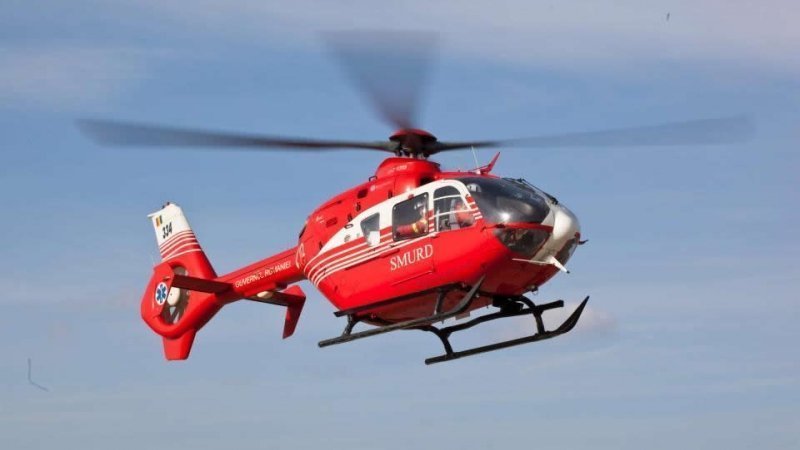  Elicopterul SMURD a dus un copil de la Chişinău la Bucureşti