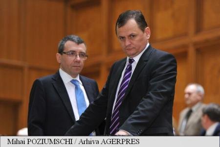  Parlamentul i-a acordat votul de încredere lui Gabriel Vlase pentru a prelua conducerea SIE