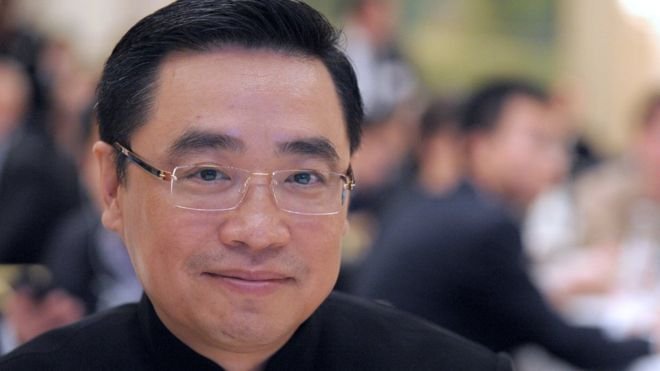  Un mare patron chinez miliardar a murit în Franţa în urma unei căderi accidentale