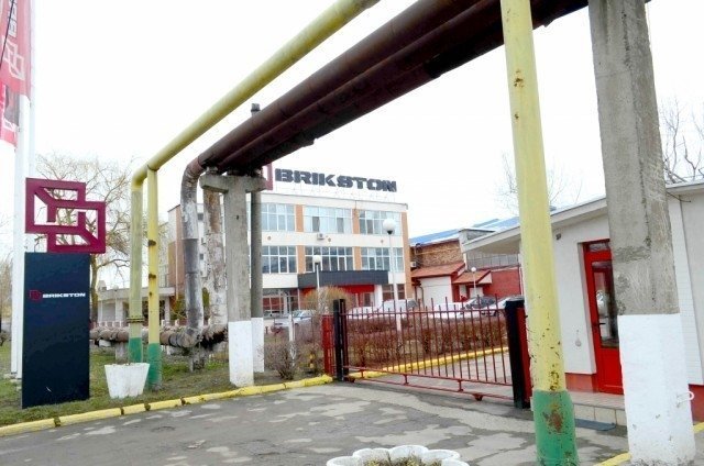  Vânzarea fabricii de cărămidă Brikston Construction către Wienerberger a căzut