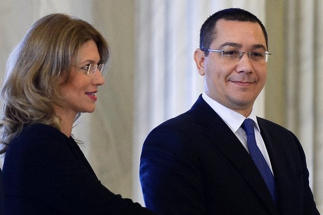  Alina Gorghiu îi face cu ochiul lui Victor Ponta