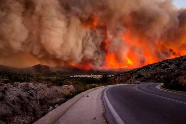  Incendiile devastatoare din Grecia au fost provocate de oameni. „Avem indicii”