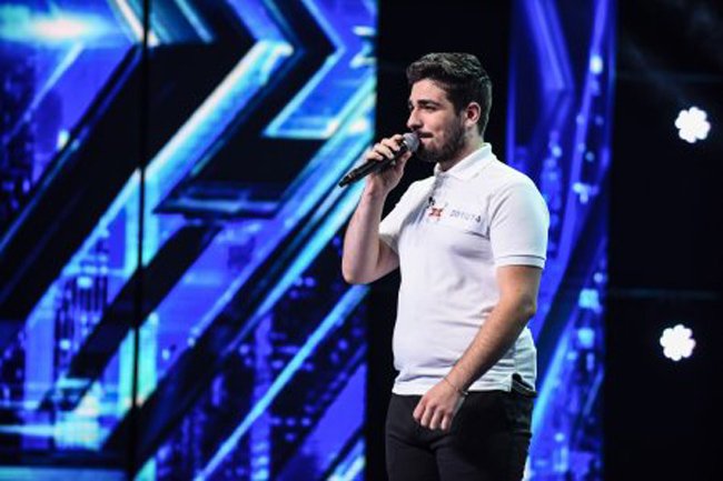  VIDEO: Un tânăr din Iași a luat trei de DA la X Factor. Are nevoie de voturi