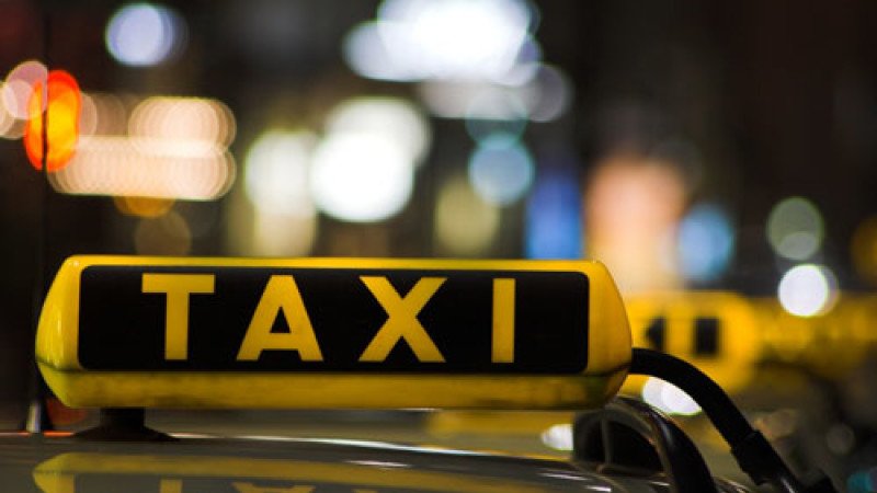  Amplă razie nocturnă printre taxiuri, pe drumul spre Aeroport