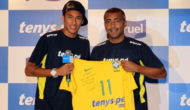  Neymar îl susţine pe Romario la alegerile pentru postul de guvernator al statului Rio de Janeiro