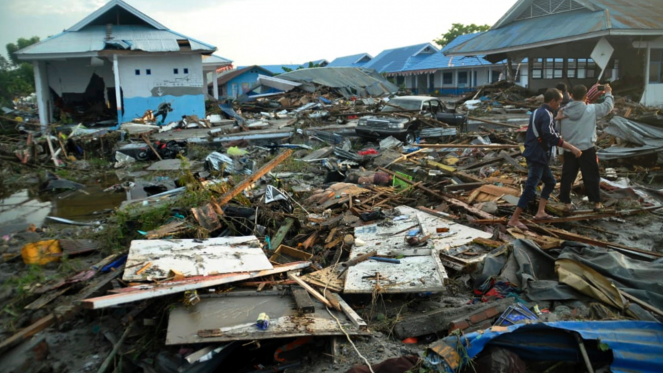  Indonezia cere ajutor umanitar international dupa tsunamiul devastator