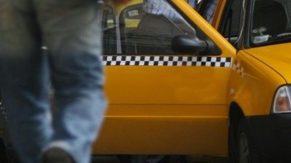  Povestea taximetristului bănuit că şi-a înscenat un jaf devine credibilă
