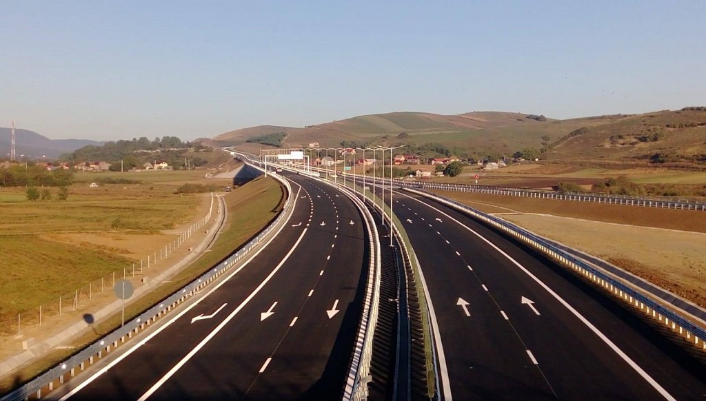  (UPDATE-LIVE) Legea pentru autostrada Iaşi Târgu Mureş a trecut de Parlament cu 97%
