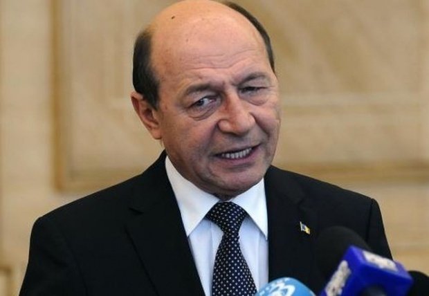  Fostul preşedinte Traian Băsescu a rămas fără cetăţenia moldovenească