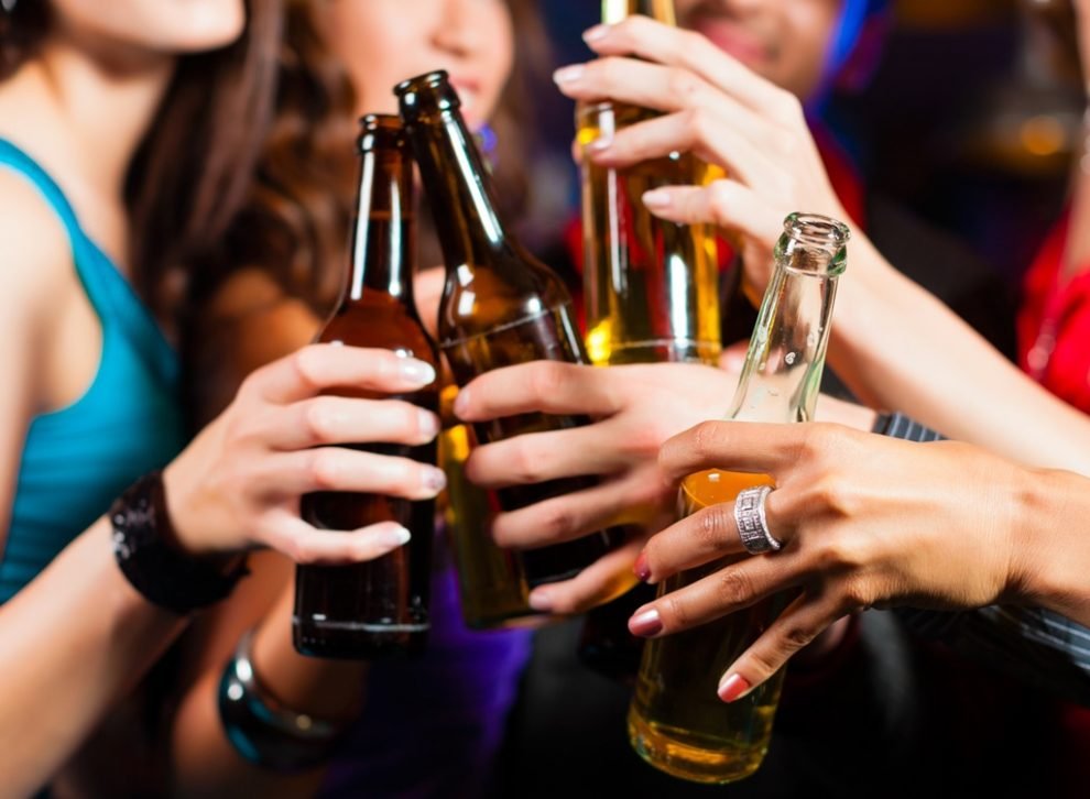  Socola este asaltată. Pericol: tot mai multe femei alcoolice la Iaşi. Cum explică medicii?