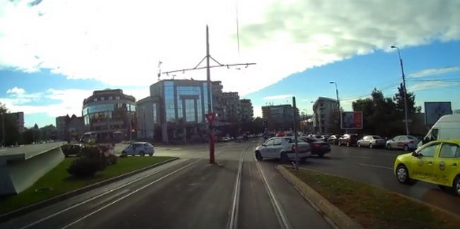 VIDEO: „Cu semnalizarea rutieră de la Fundație nici Poliția nu știe cum să mai circule”